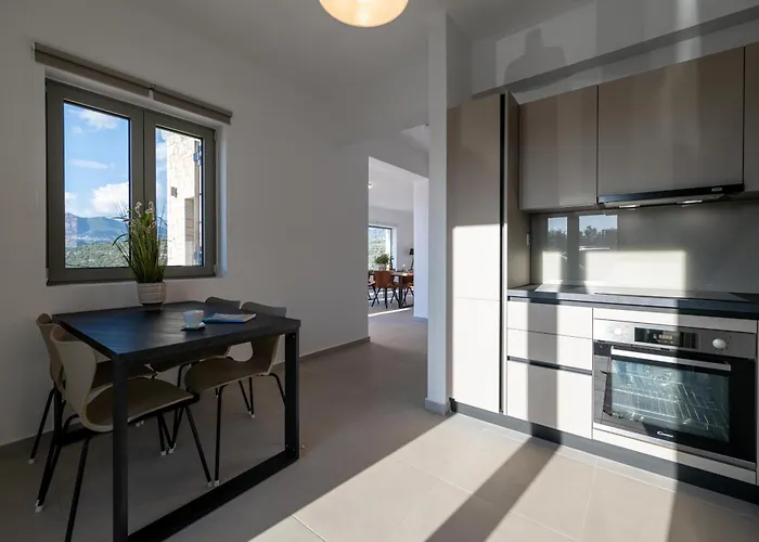 Piedra Azul Кардамили